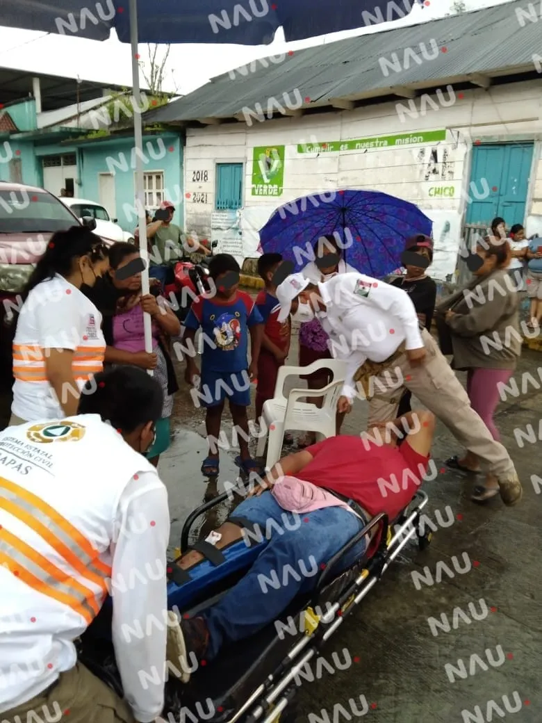 Una persona lesionada en accidente en mototriciclo en Tuxtla Chico