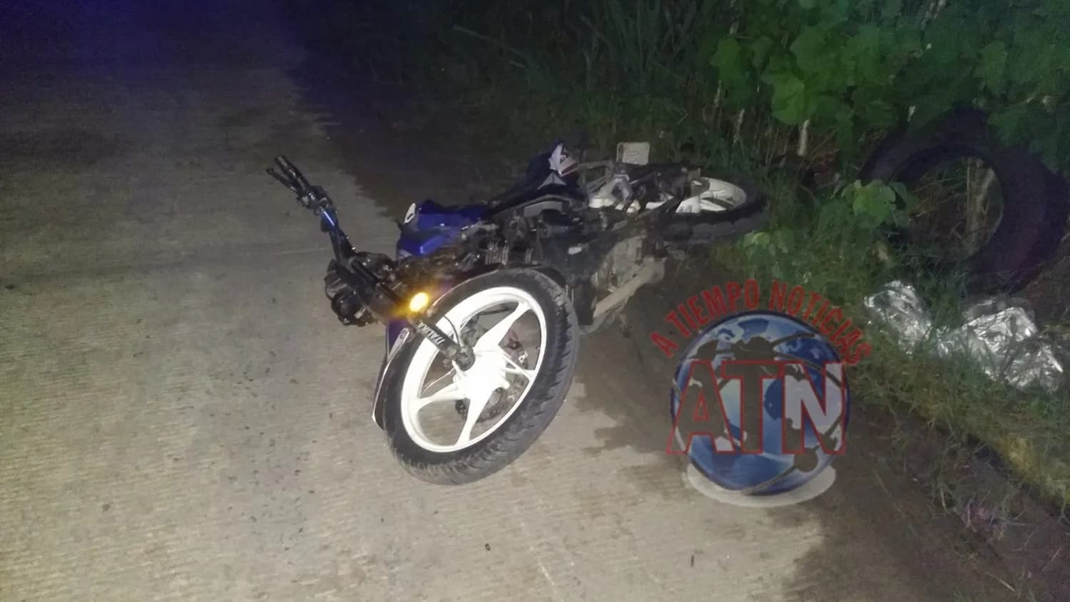 Un muerto y un lesionado al chocar dos motocicletas