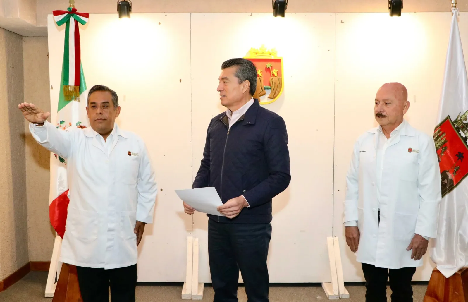 Rutilio Escandón toma protesta a Francisco Arturo Mariscal Ochoa como titular de la Secretaría de Salud