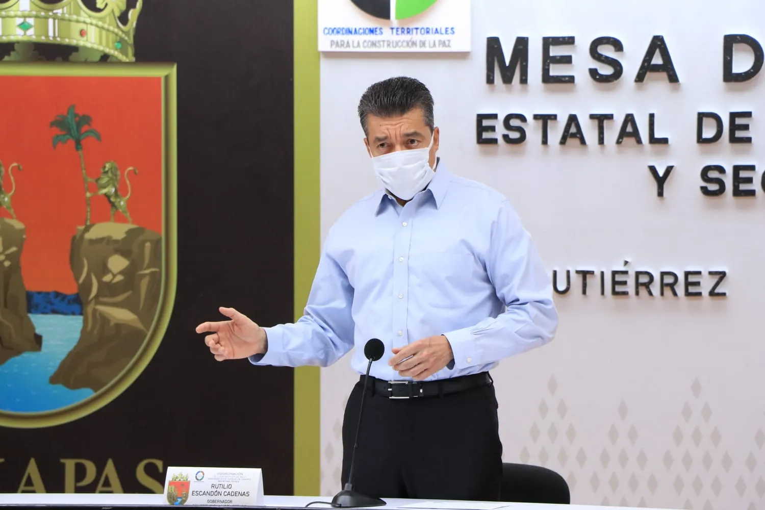 Vacunación anti COVID-19 a mayores de 18 años se realiza con éxito en Chiapas: Rutilio Escandón