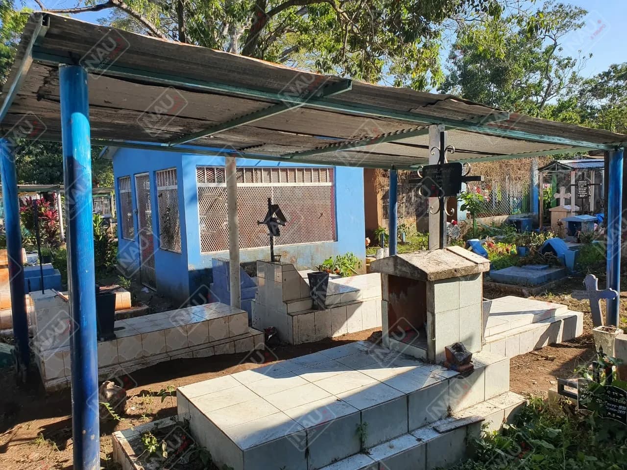 Realizan robo de galeras de tumbas del panteón Jardín