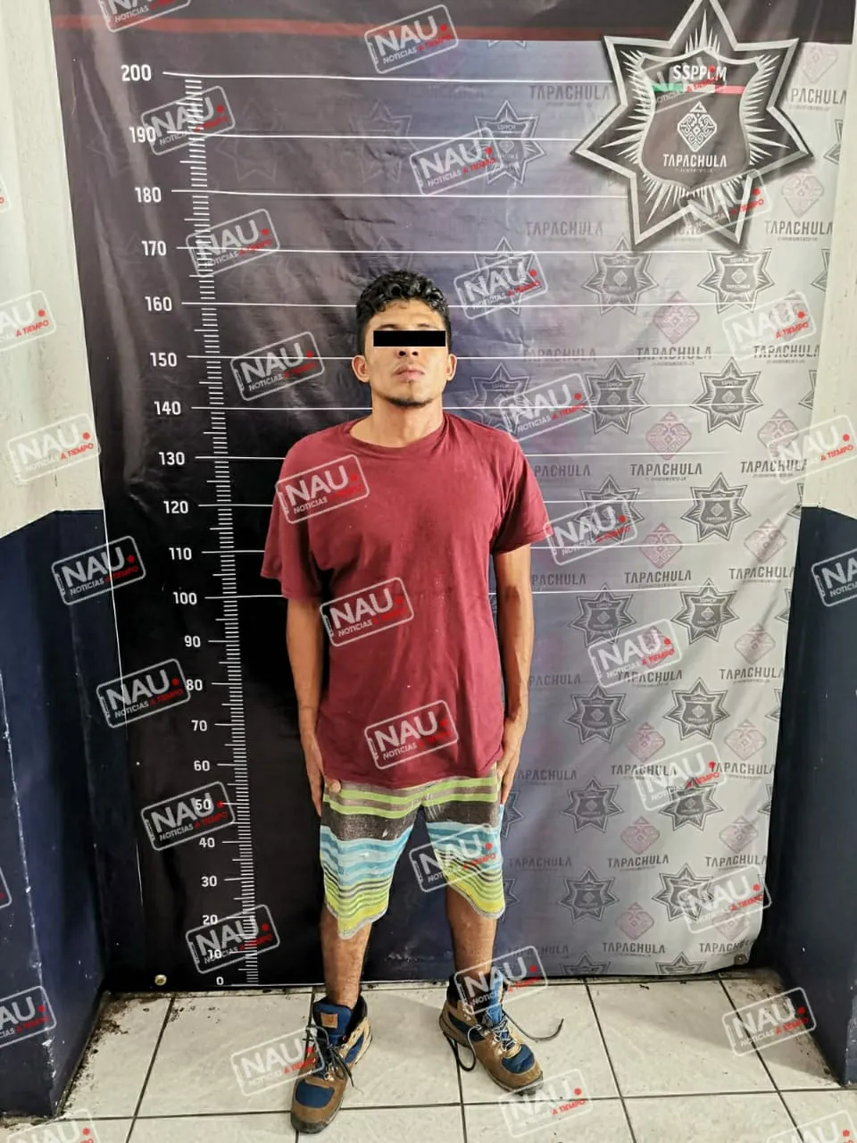 Detienen a centroamericanos con 10 bolsitas de cristal.