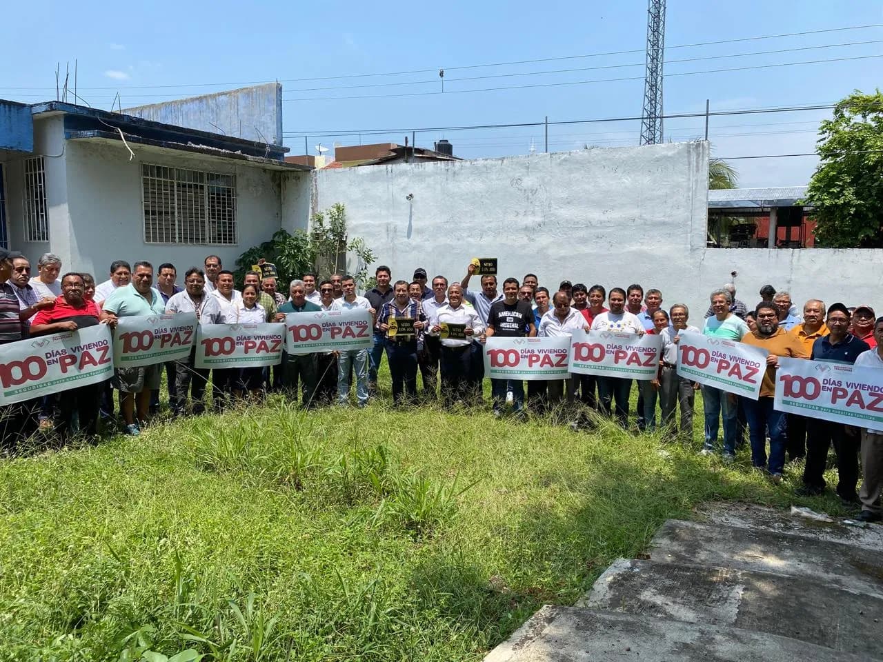 Concesionados de Tapachula conforman sitio de taxis, reconocen la paz que se vive en Chiapas