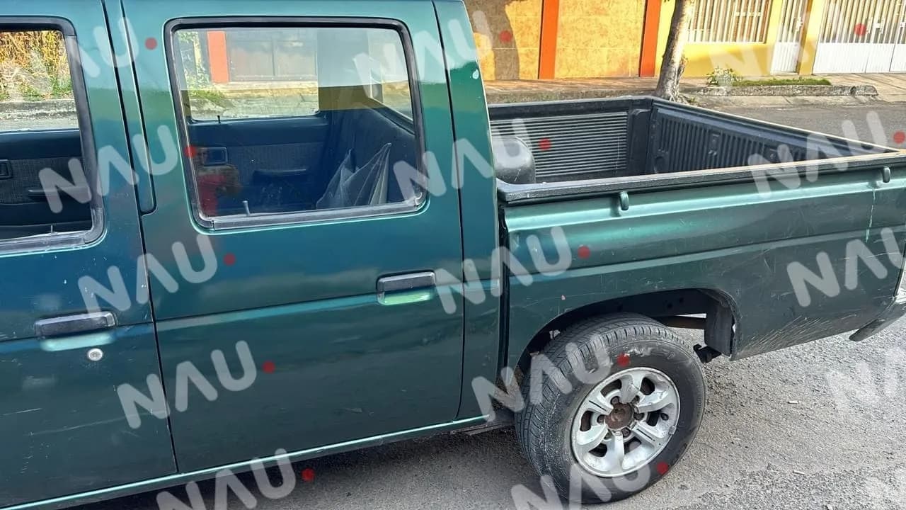 ¡Roban vehículo frente a escuela técnica!