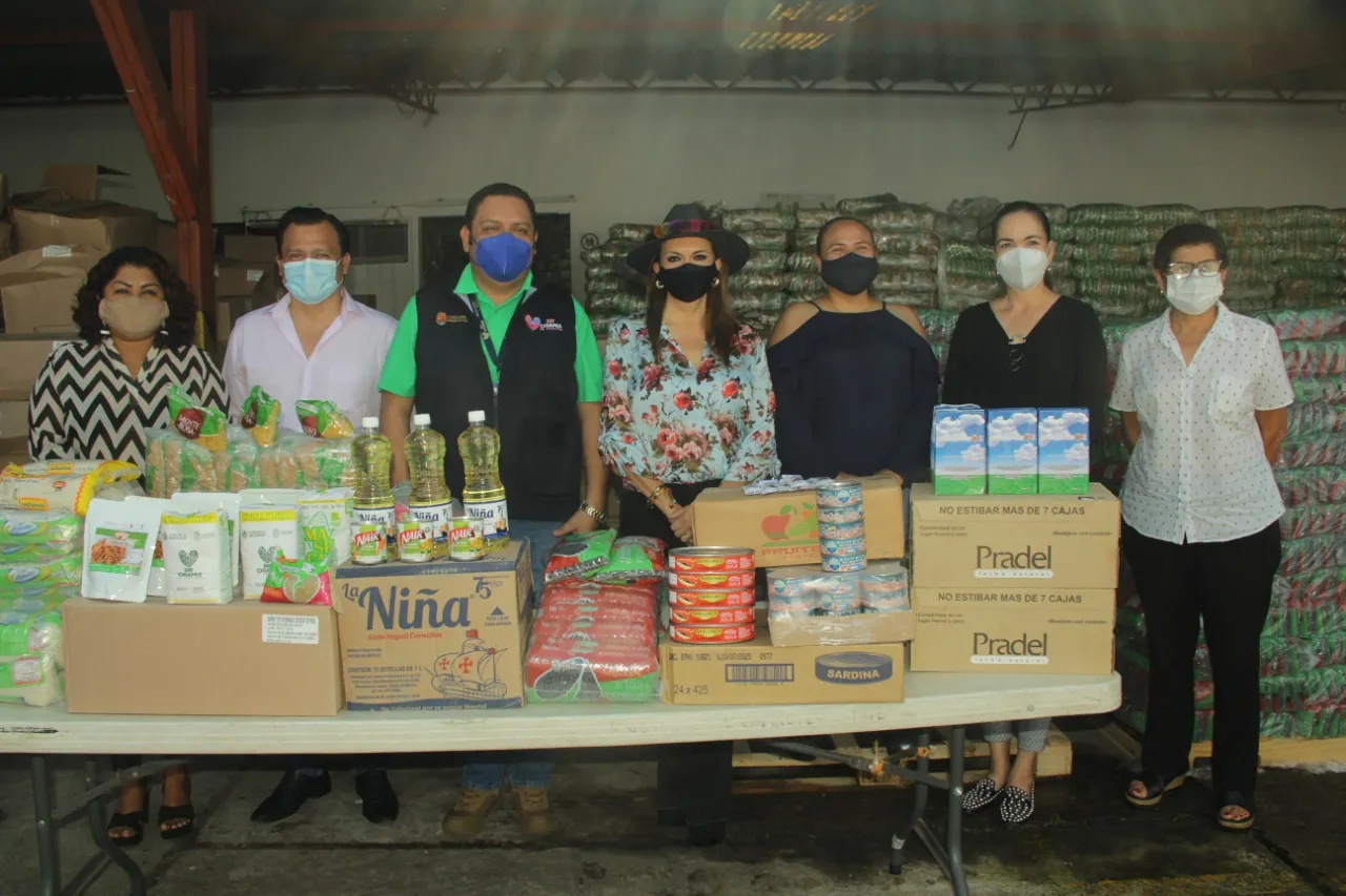 ENTREGAN PRODUCTOS DEL PROGRAMA “BARRIGUITA LLENA, CORAZÓN CONTENTO DE REGRESO A CASA”