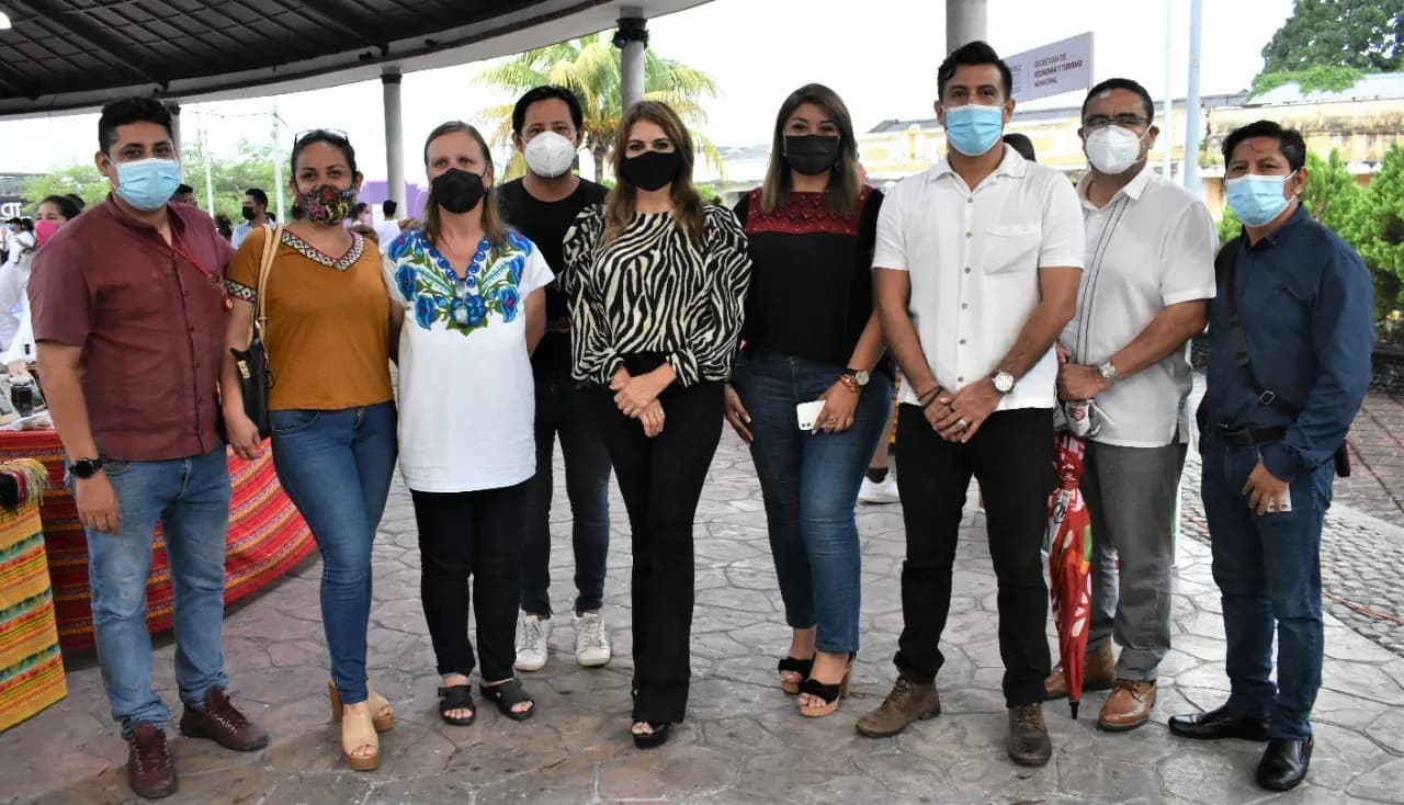 AYUNTAMIENTO DE TAPACHULA IMPULSA A ARTESANOS LOCALES