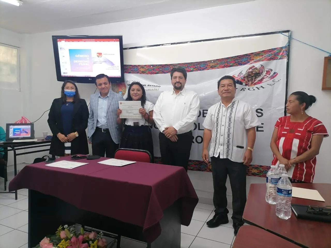 Imparte la FGE taller sobre derechos humanos y violencia de género al FEMIECH