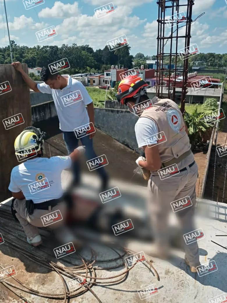 Trabajador de albañilería sufrió descarga eléctrica.