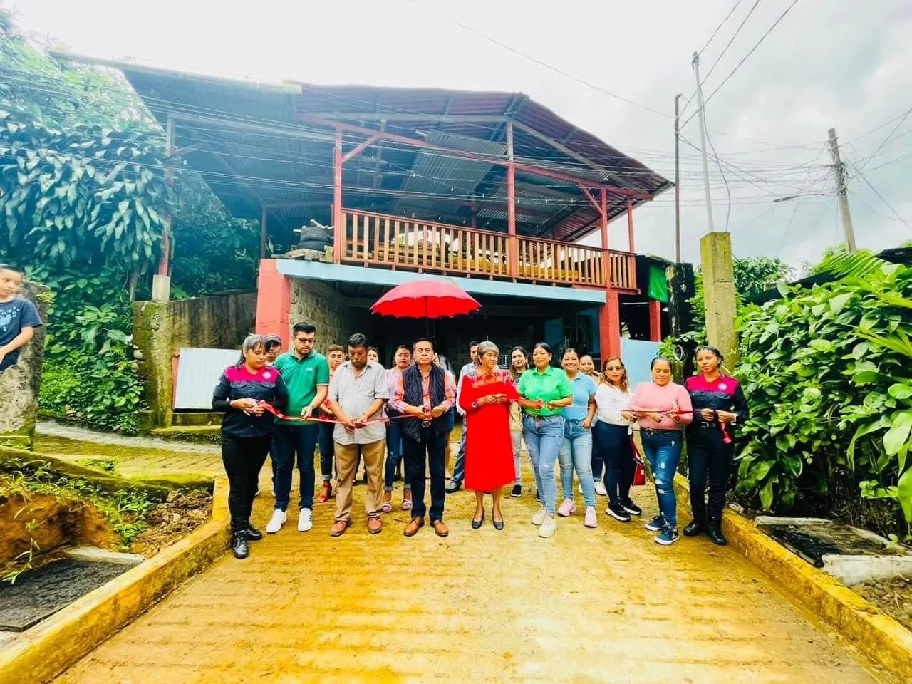 Inaugura Gobierno Municipal, obra de Agua Potable en Barrio Paraíso