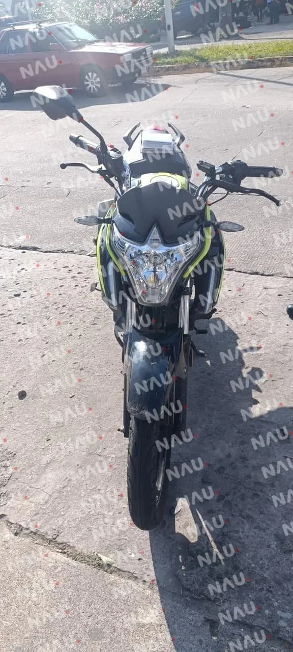 Choque por alcance de Motocicleta vs vehiculo estacionado
