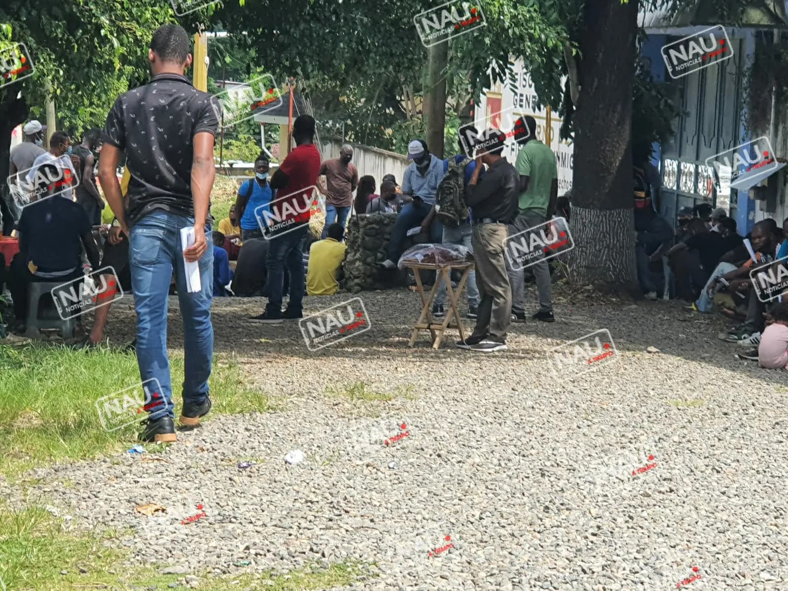 Migrantes extracontinentales denuncia robo de documentos.