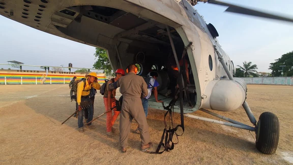 La Secretaría De Marina-Armada De México Apoya Con Personal Y Helicóptero Equipado En La Extinción De Incendios En El Predio “Honduras”, Ubicado En El Municipio De “La Concordia”, Chiapas
