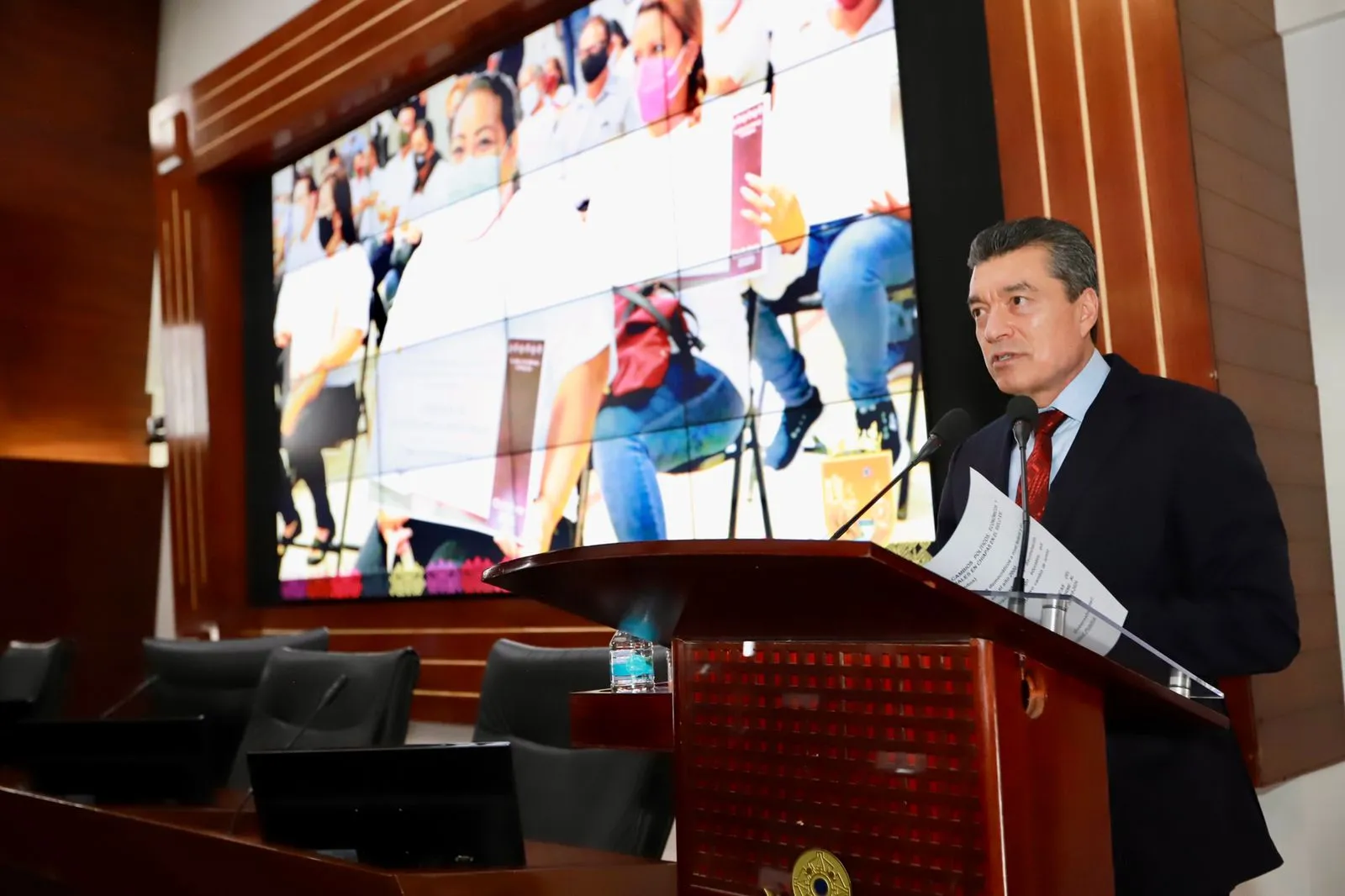 Gobernador dicta conferencia sobre Chiapas en el Centro de Estudios Superiores Navales