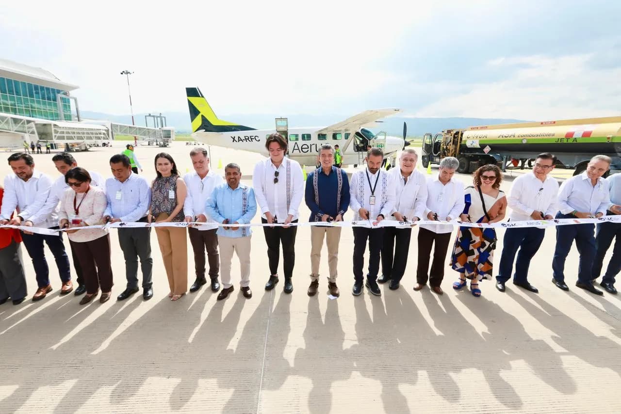 Celebra Rutilio Escandón nueva ruta aérea que fortalecerá relación comercial y turística entre Chiapas y Tabasco