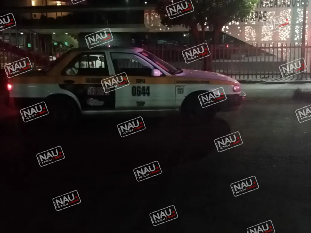 Señora fue atropellada por un taxi.