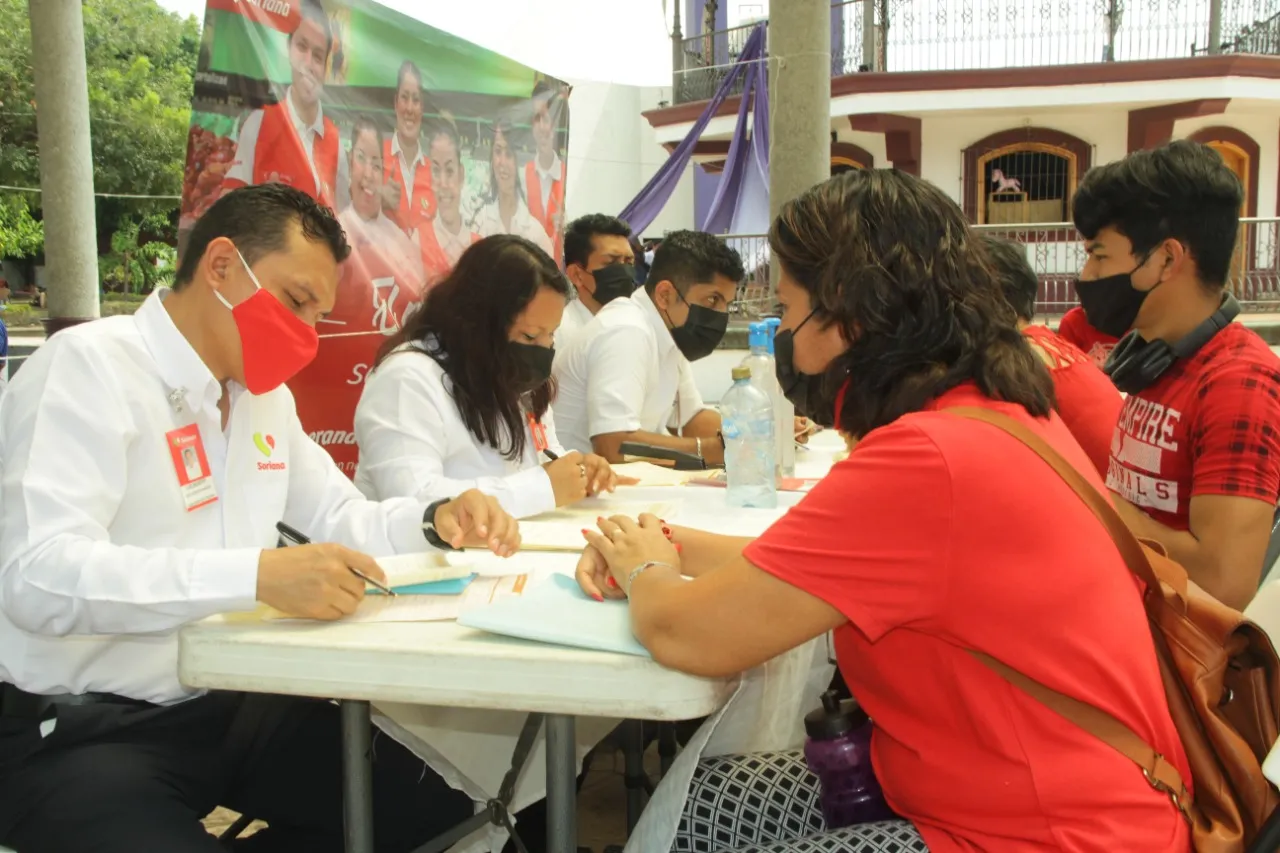 REALIZAN JUEVES POR EL EMPLEO EN TAPACHULA.