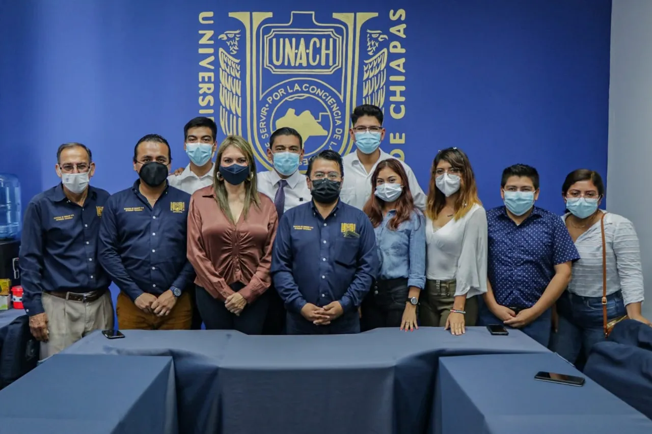SINERGIA ENTRE AYUNTAMIENTO Y LA UNACH POR UN MEJOR FUTURO DE LA JUVENTUD: ROSY URBINA