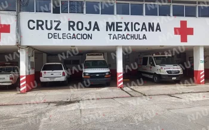 Baleado llega a la Cruz Roja