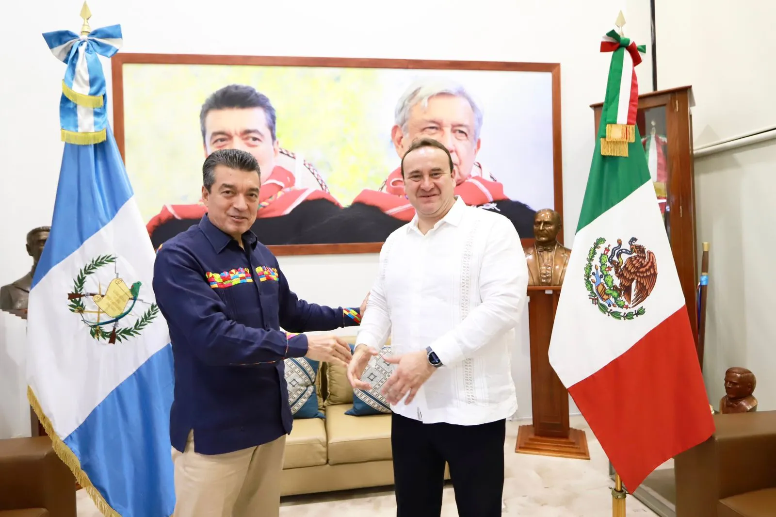 Rutilio Escandón se reúne con el embajador de Guatemala en México, Marco Tulio Chicas Sosa