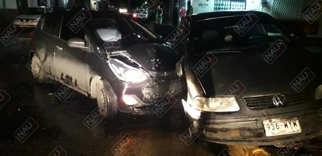 Otro choque en la 3ª avenida sur y 2ª calle oriente