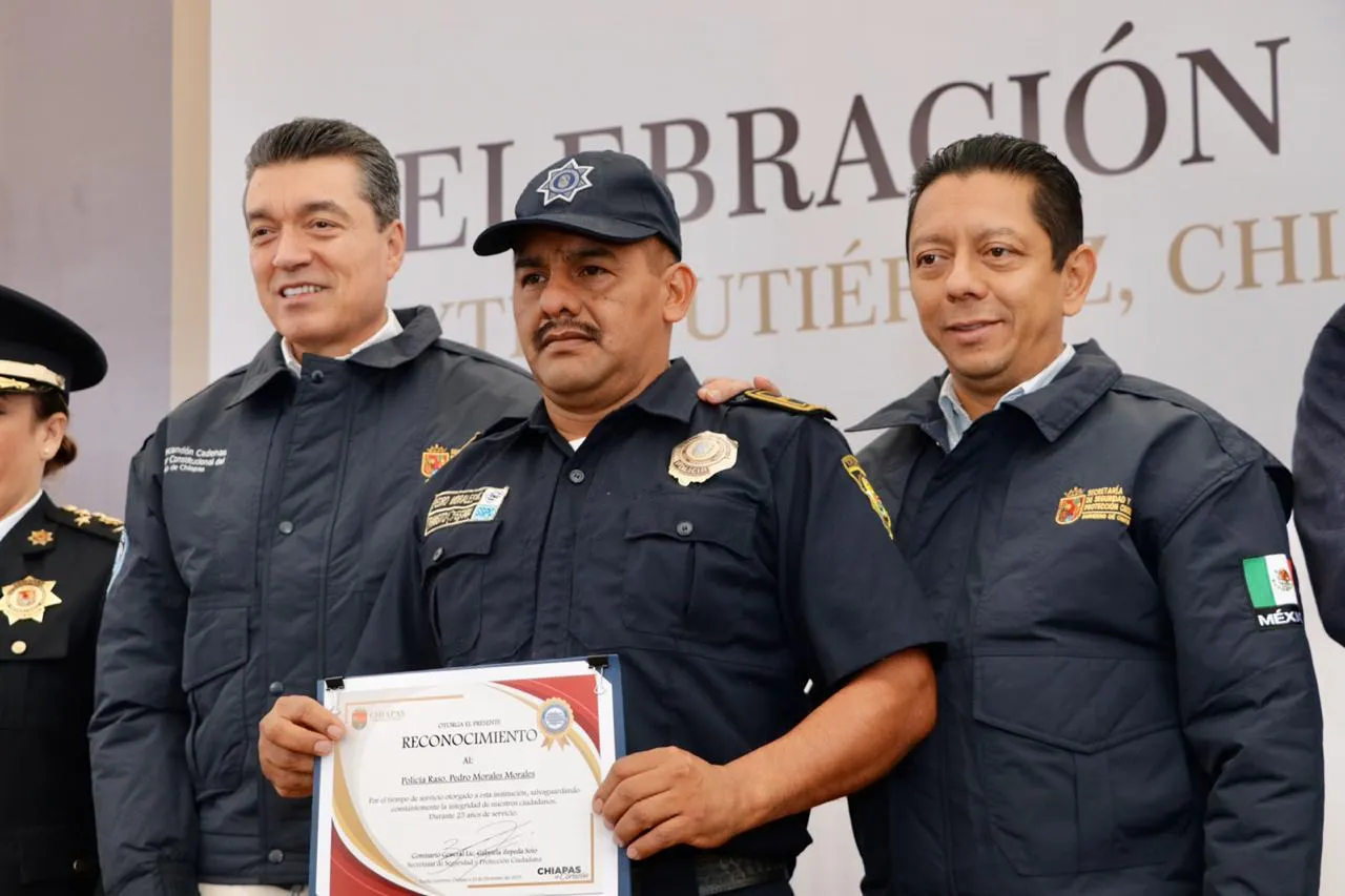 Reconoce Jorge Llaven labor de las y los policías para garantizar la seguridad en Chiapas