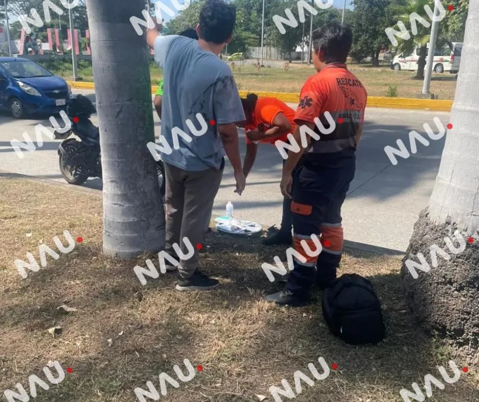 Motociclista resulta lesionado tras accidente en la 4ª Sur de Tapachula
