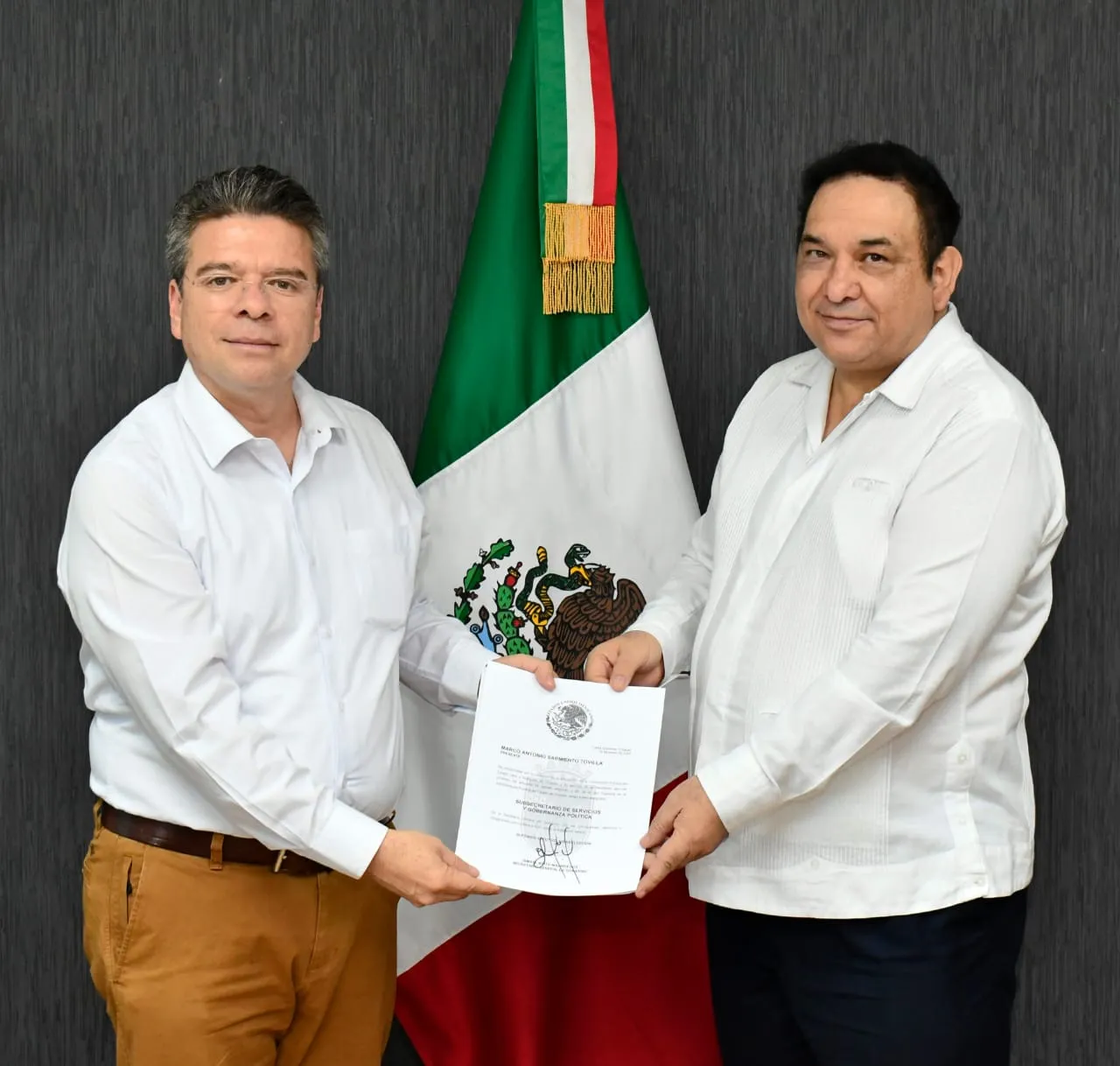 Toma protesta Ismael Brito a nuevos funcionarios de la Secretaría General de Gobierno