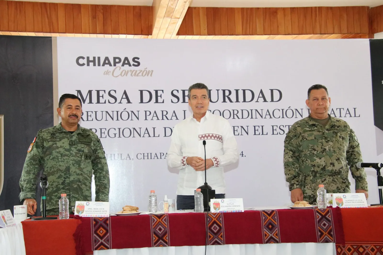 No hay personas lesionadas ni pérdida de vidas humanas tras derrumbe de montaña en Siltepec: Rutilio Escandón