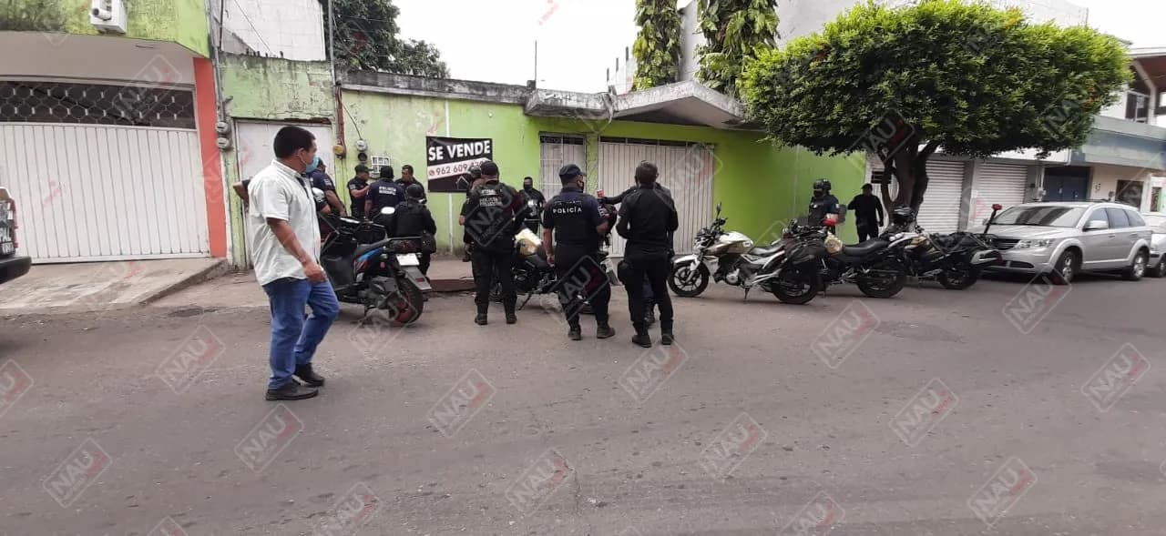 Invitó a un amigo a su casa y lo amarró
