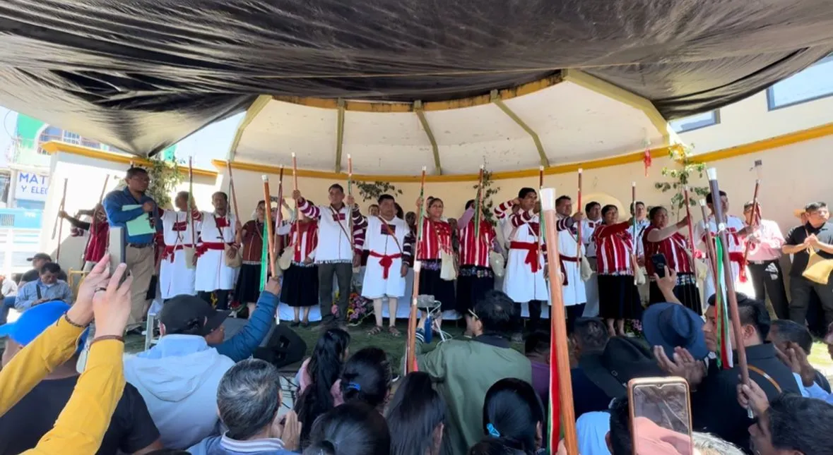En un acto histórico, Oxchuc rinde protesta a sus autoridades municipales