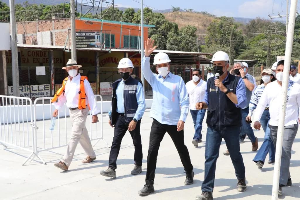 Supervisa Rutilio Escandón trabajos del paso a desnivel en el cruce del Libramiento Sur y Boulevard Andrés Serra Rojas
