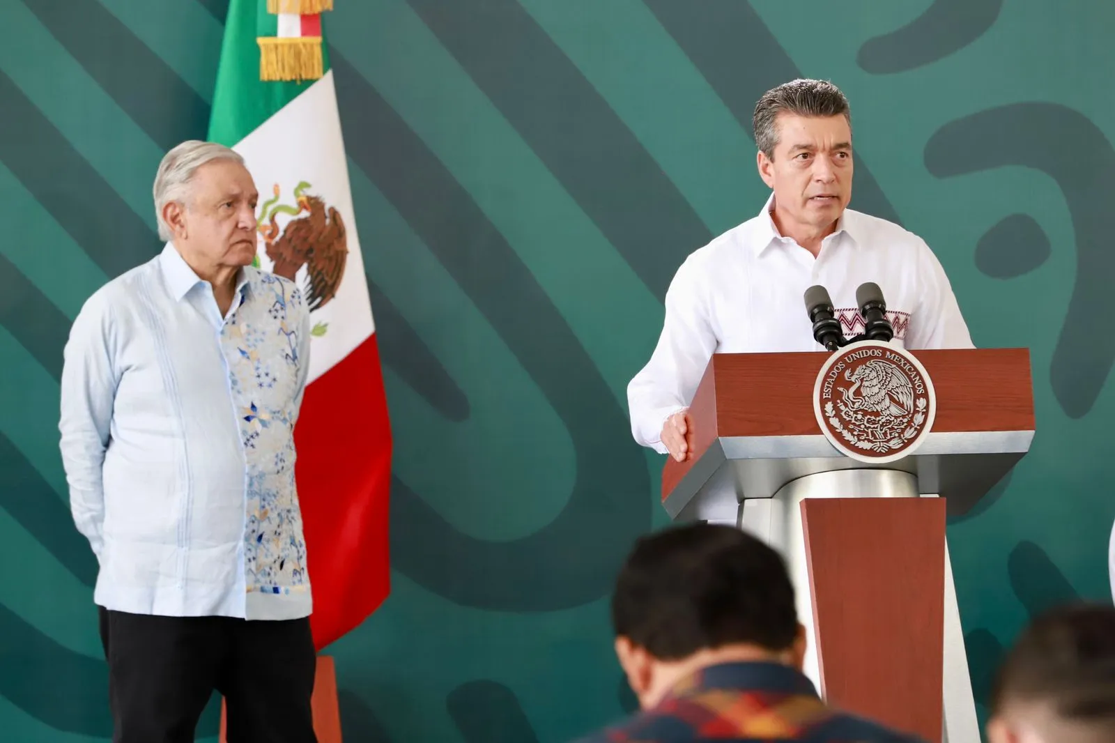 AMLO afirma que casi todos los hogares de Chiapas reciben apoyo federal; Rutilio Escandón agradece inversión en el estado