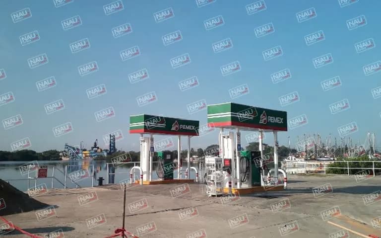 17 mil pesos se llevan dos delincuentes que asaltaron la gasolinera del Parque Industrial.