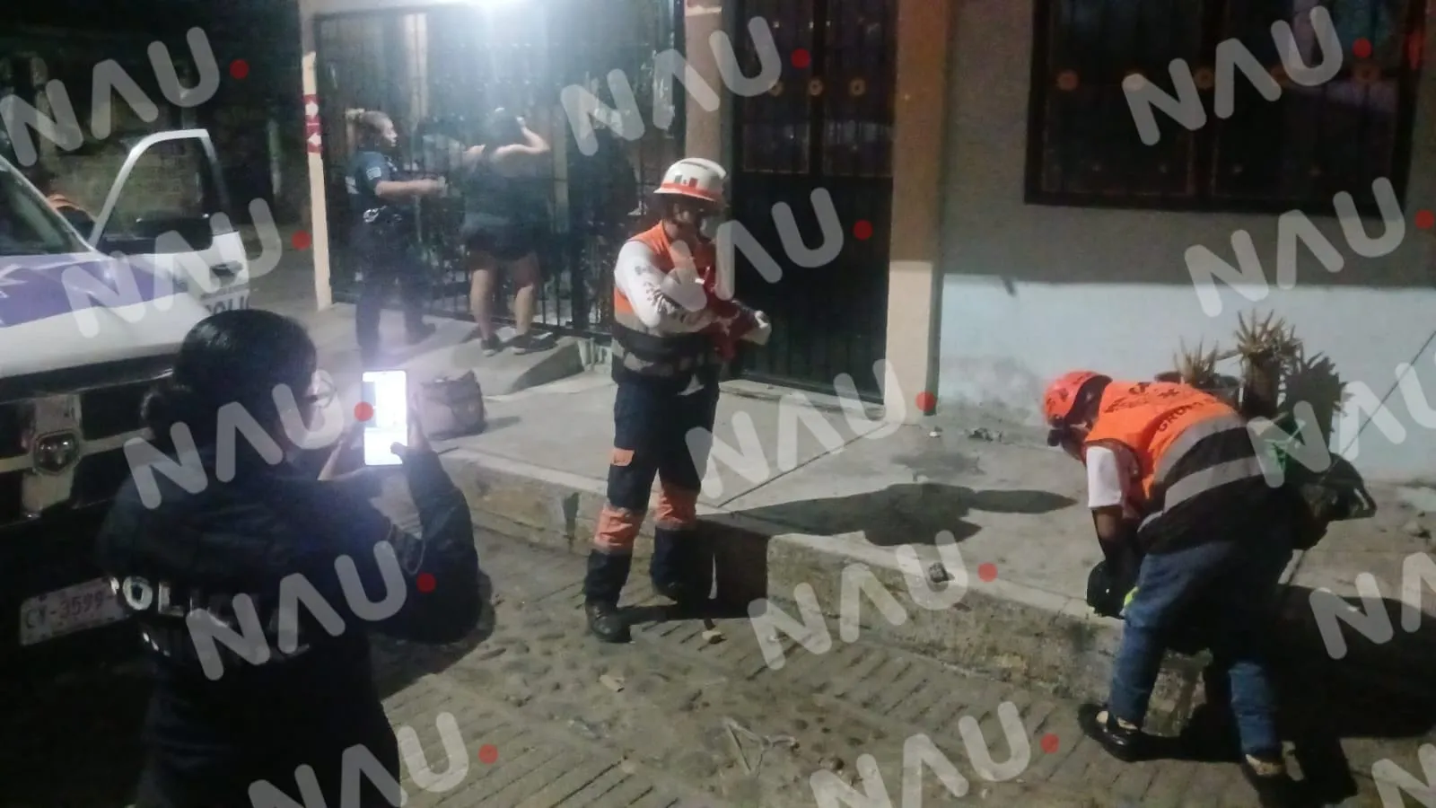 Mujer y Bebé Abandonados en la Calle, Presunta Ebriedad en Juego