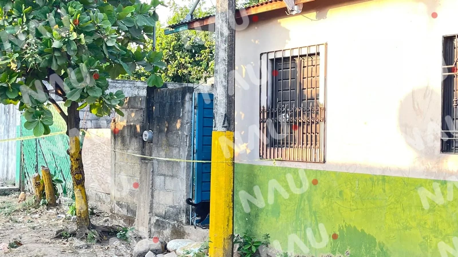 Escapó por la puerta falsa