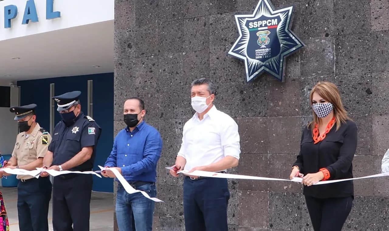 En Tapachula, inaugura Rutilio Escandón la primera Unidad de Atención Médica Policial de Chiapas