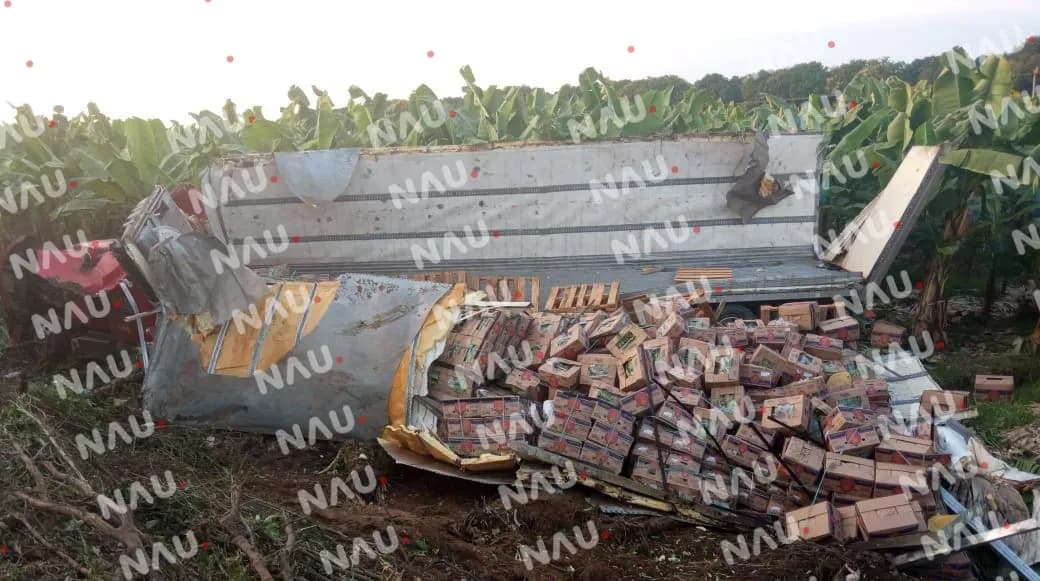 Vuelca tráiler en la carretera Jaritas – Tapachula