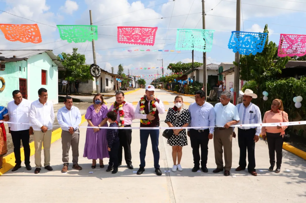Inaugura Rutilio Escandón pavimentación y mejoramiento integral del bulevar de Cacahoatán