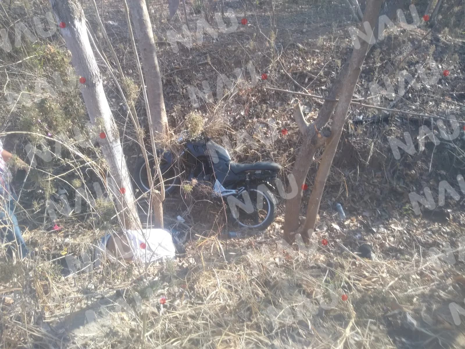 Un muerto y un herido deja accidente de motocicleta en la Iba bajando