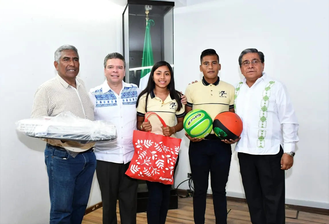 Suman esfuerzos Voluntariado de la Secretaría General de Gobierno y escuelas preparatorias