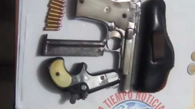 Llevan armas y fueron detenidos