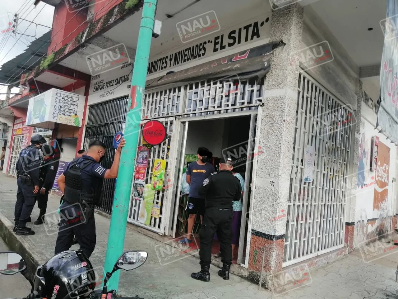 Asaltan tienda de abarrotes