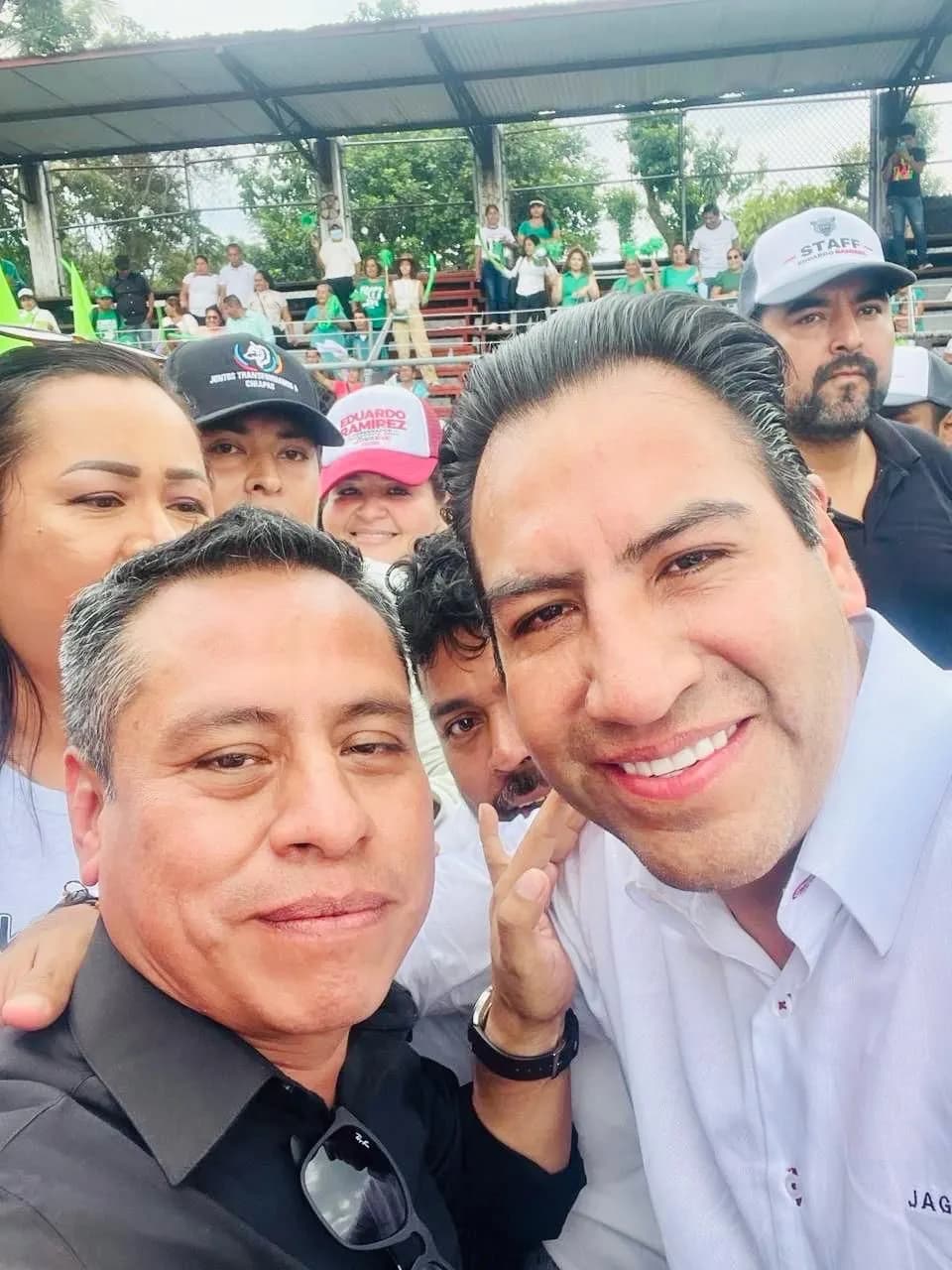 Acompaña “el Conta”, Isaías Verdugo Roblero, al encuentro con la militancia que sostuvo Eduardo Ramirez Aguilar.