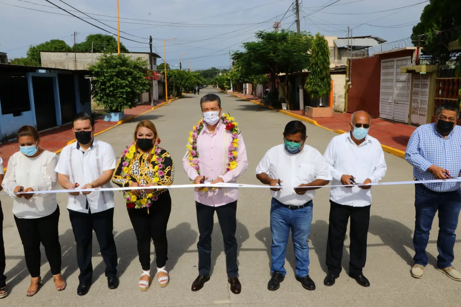 Con pavimentación de calles y avenidas, Rutilio Escandón beneficia a más familias de Suchiate