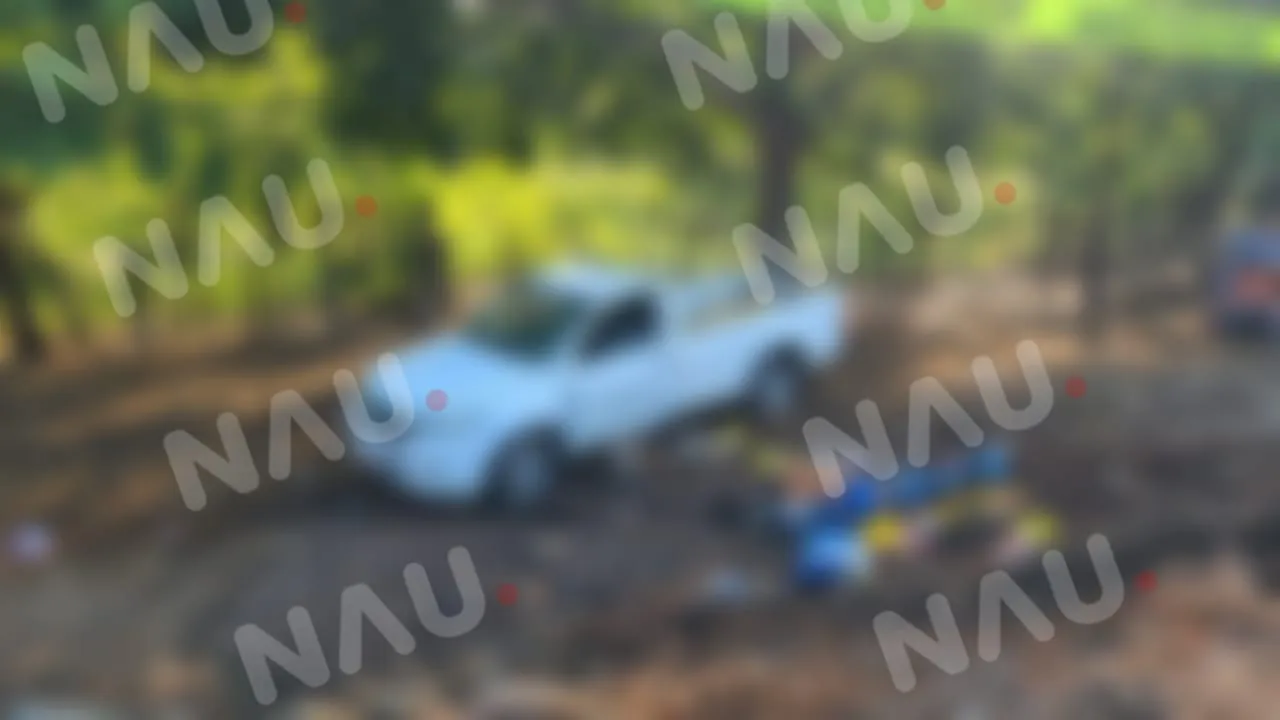 Un muerto y tres heridos deja volcadura de una camioneta en MAPASTEPEC