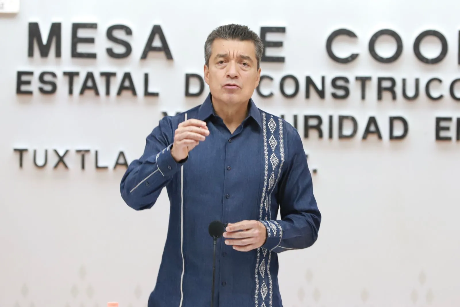Pide Rutilio Escandón a la población vacunarse contra la influenza ante próxima temporada invernal
