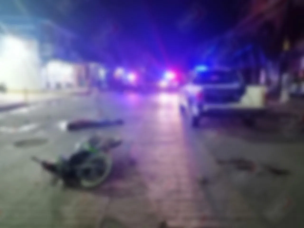 Motociclista se impactó contra una patrulla en Suchiate; deja un muerto y un herido