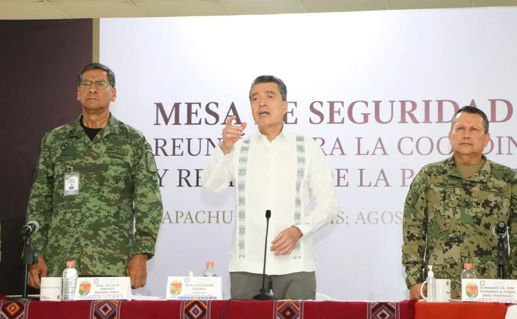 Junto a la Federación brindamos ayuda humanitaria a personas desplazadas, destaca Rutilio Escandón