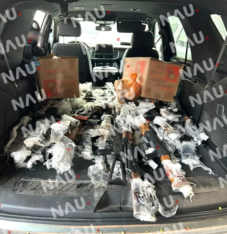 FGR ASEGURA VEHÍCULOS MONSTRUOS, ARMAS DE FUEGO Y CARTUCHOS EN TUXTLA GUTIÉRREZ