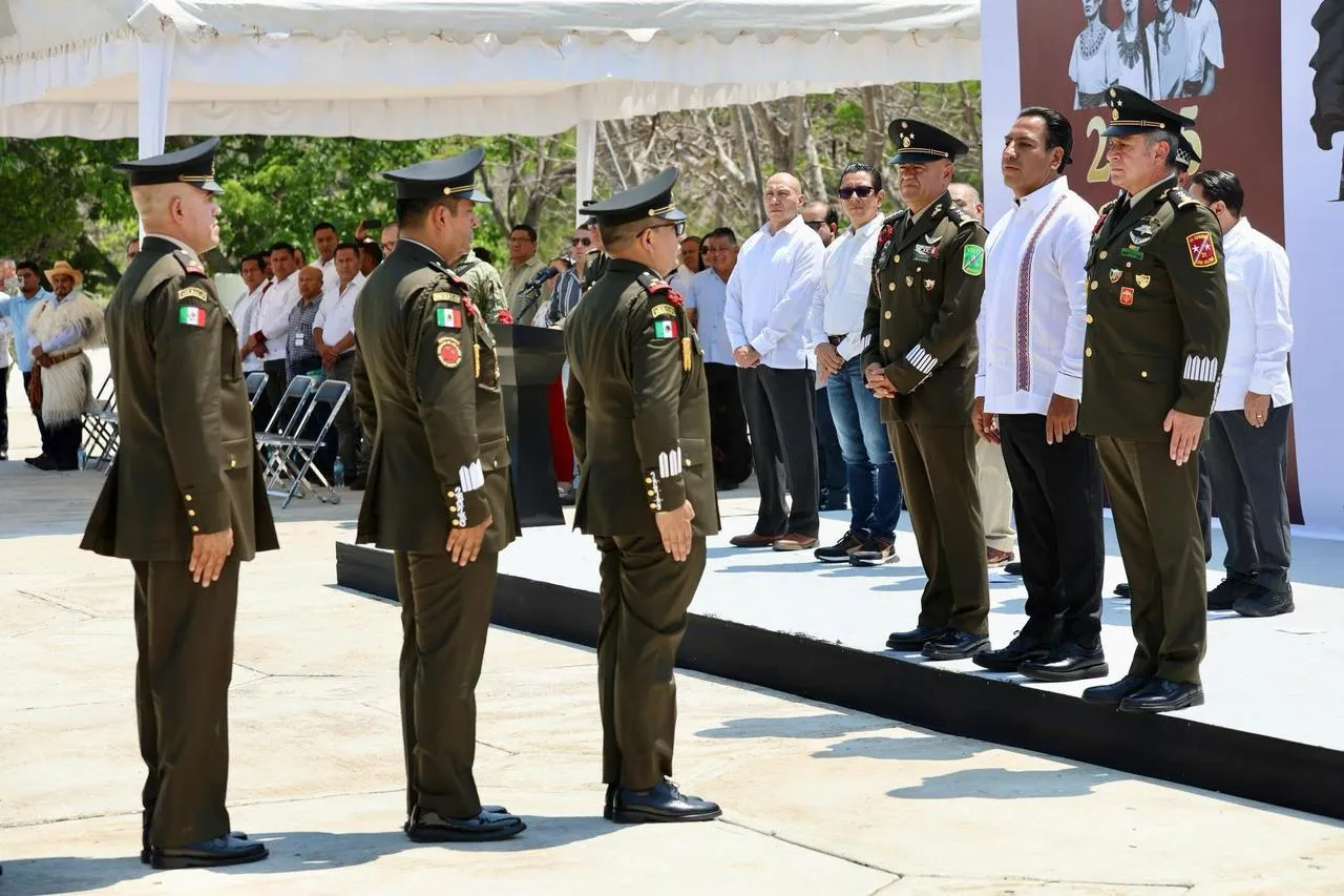 Eduardo Ramírez atestigua toma de protesta del nuevo comandante de la 31 Zona Militar